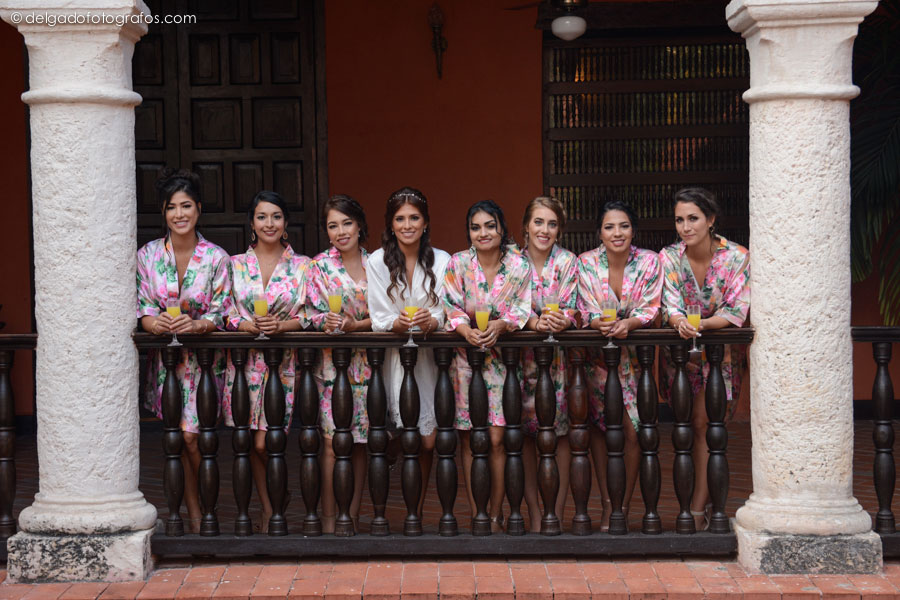 Cartagena wedding - bridesmaid