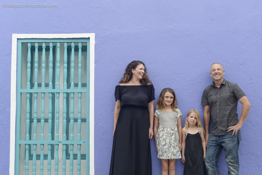 Family photo session in Cartagena